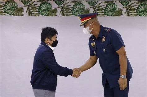 chief of police caloocan|Mayor Malapitan commends outgoing Caloocan police chief.